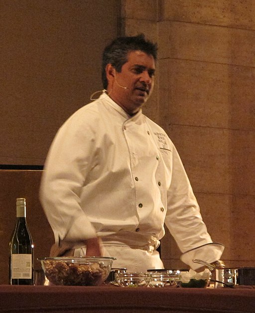 Floyd Cardoz demonstrating Indian cuisine cropped